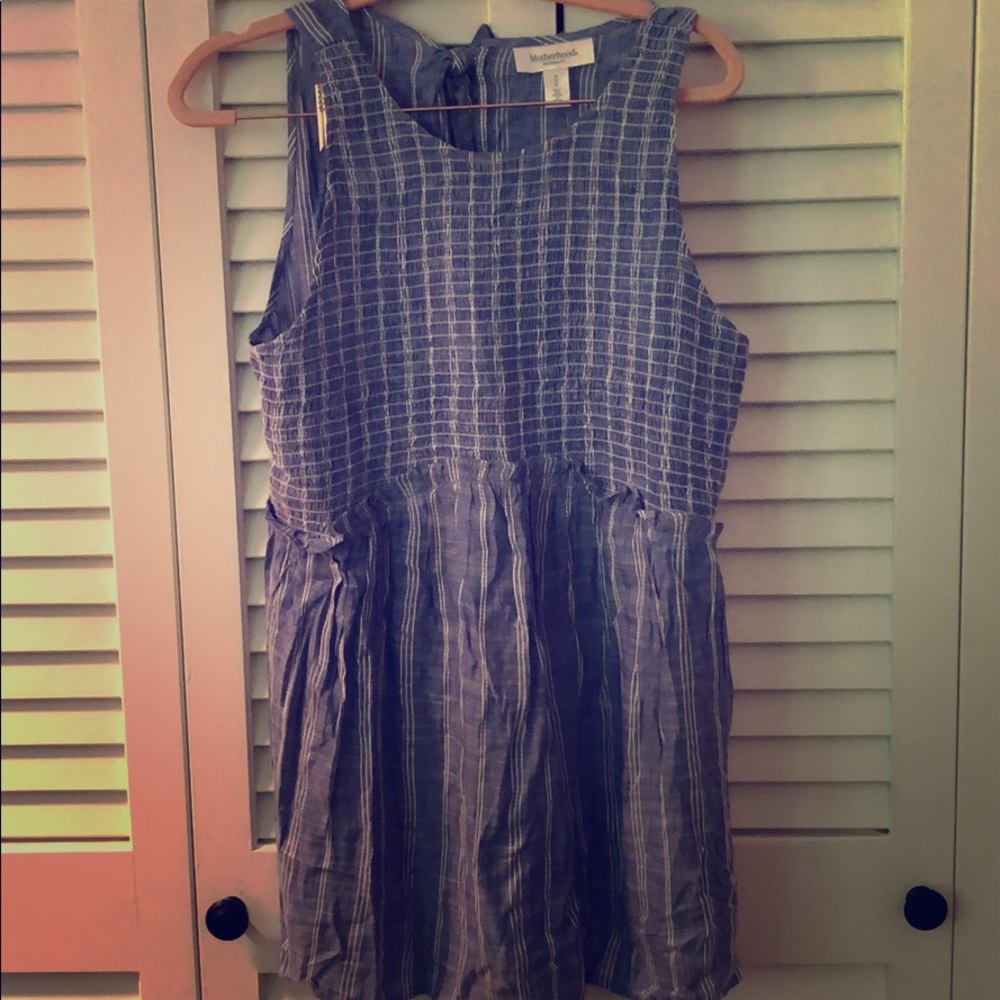 Motherhood maternity sleeveless blouse